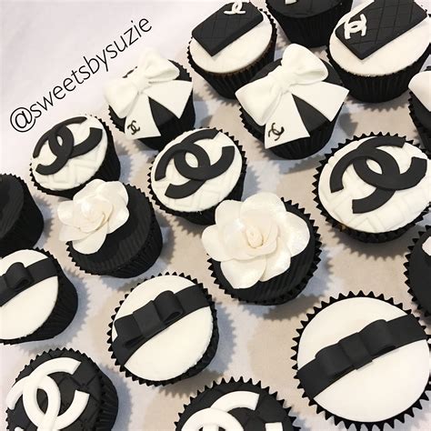 chanel cupcake